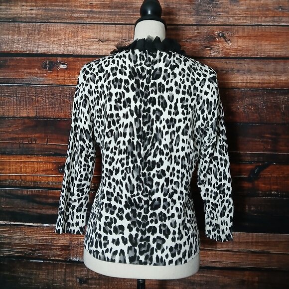 White House Black Market Cardigan Sweater M Leopard Ruffle Collar 3/4 Sleeve - Picture 5 of 8